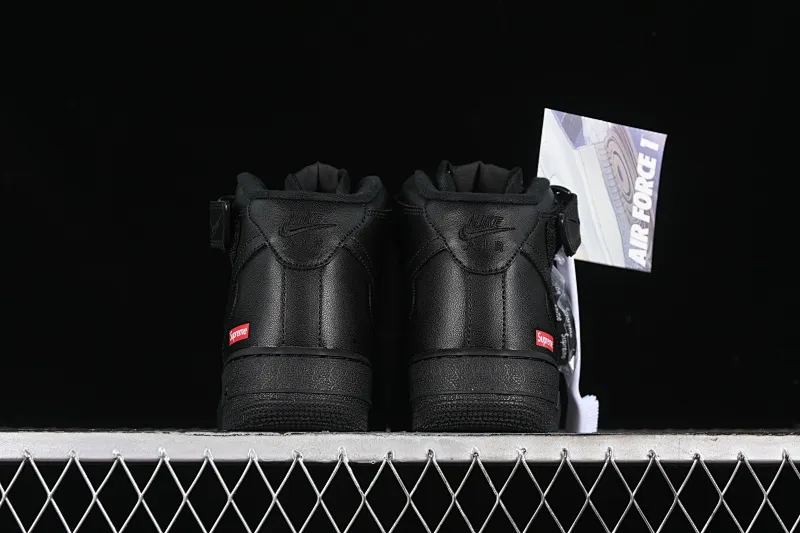 All categories Nk Air Force 1 Air Force series Nk Air Force 1 Mid Air Force mid-top Supreme x Nk Air Force 1 Mid joint model Air Force One mid-top casual sneakers FZ8784-001